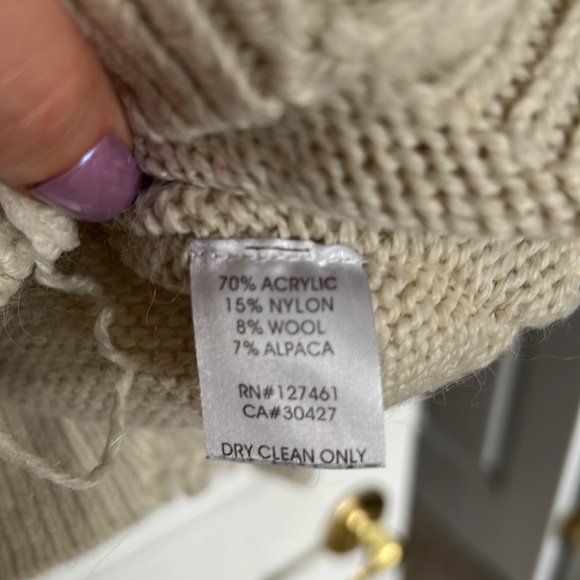 Wildfox Let’s Stay Home sweater - Picture 10 of 10